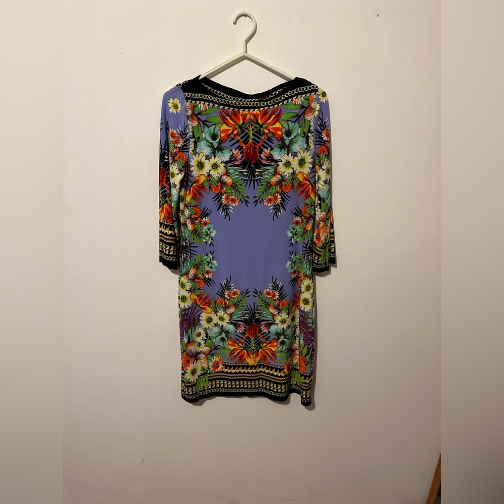 Robe with flowers - color Lavender- size US 10